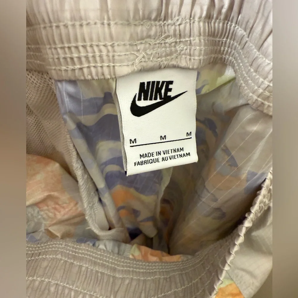 Nike gray preowned